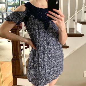 Knox Rose blue cold shoulder pattern dress